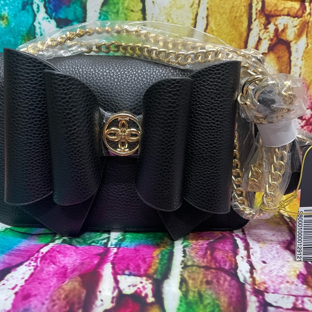 Elegant Black Bow Bag with Gold Chain